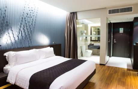 השקעה בצימרים ונכסי נופש בישראל: תשואה פוטנציאלית מול מורכבות תפעולית